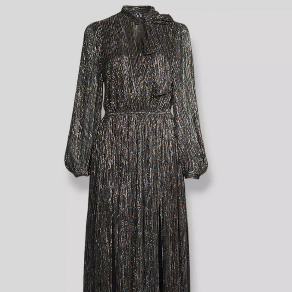 New Black Halo Gown (Size 4)